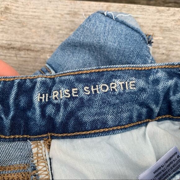 AEO Hi Rise Shortie distressed cutoff Jean Shorts Size 2 Next Level Stretch - Picture 5 of 6